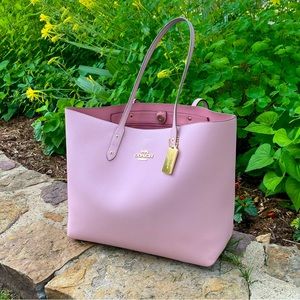 Baby Pink Coach Tote!💕